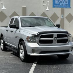 2014 RAM 1500 V8