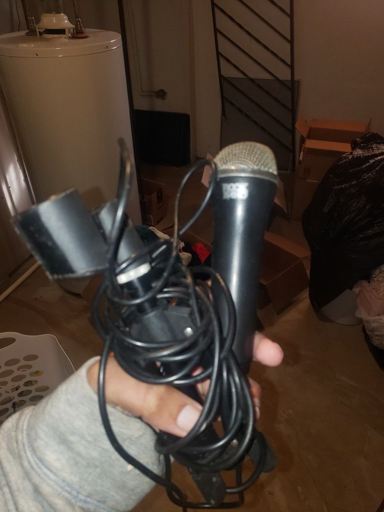 Rock Band Microphone with mini mic stand