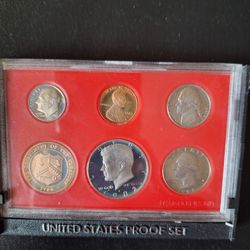 Kennedy Collectible Set