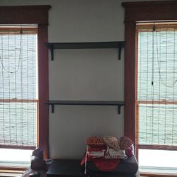 2 Shelves