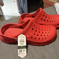 Joy bees Men’s Crocs Red size 13