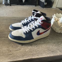 Air Jordan 1 Mid Red/White/Blue Size 10.5