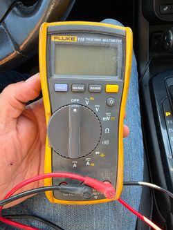 Fluke 115 True RMS Multimeter