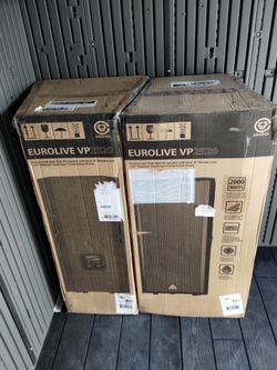 Behringer Eurolive VP2520 PA Speakers (Pair)