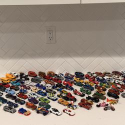 Over 90 Diecast Cars Hotwheels Matchbox Maisto Lot Bundle Collection