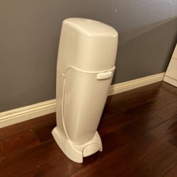 Diaper Genie 