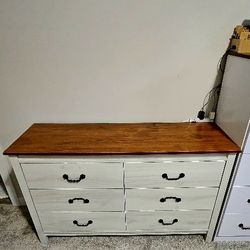 Like New 6 Drawer Heavy Dresser