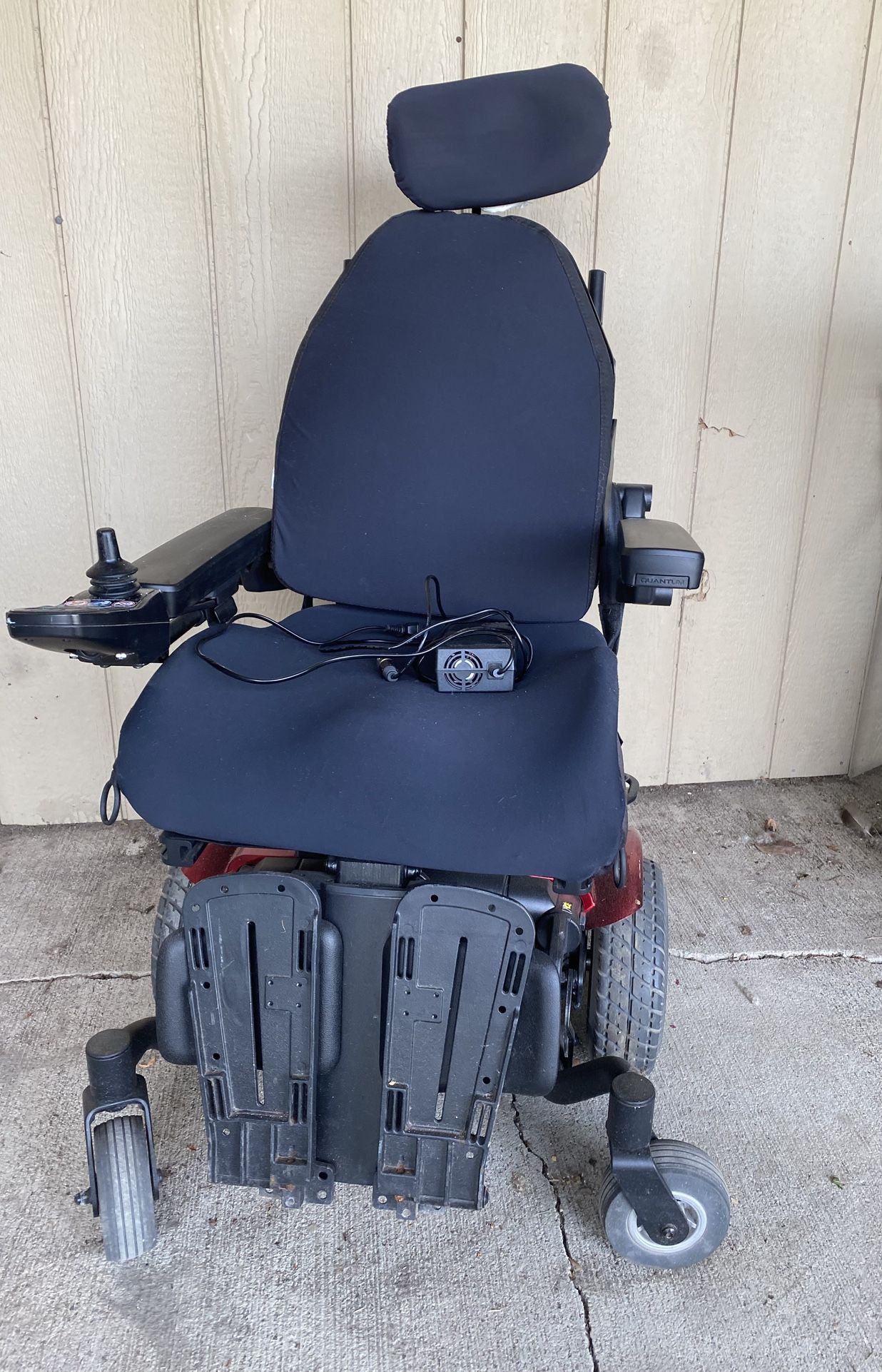 Electric wheelchair
