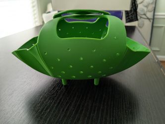 OXO Silicone Steamer Basket, New 