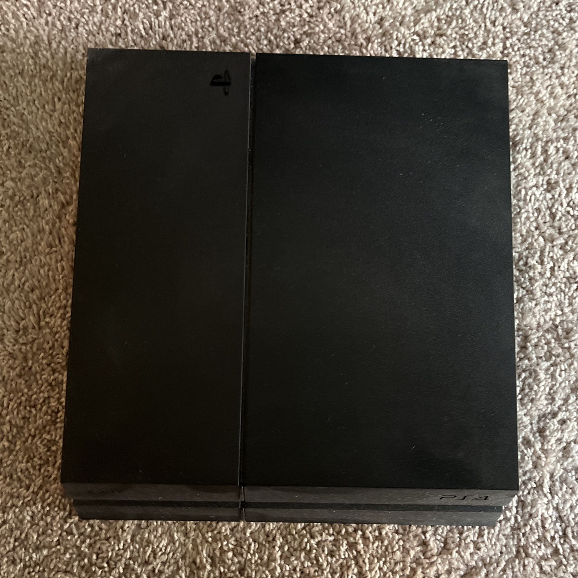 PlayStation 4 (PS4) 500GB With Two Controllers