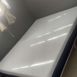 Queen Set Base And Mattress 3 Pieces Total 