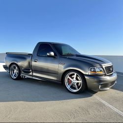 2002 Ford F-150 SVT Lightning