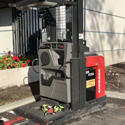 Raymond Orderpicker Forklift Low hours 20feet lift height
