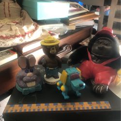 Figurines All Four