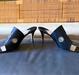 Vintage Manolo Blahnik Black Leather Heels