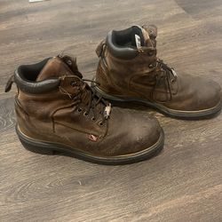 Men’s size 8 red wing boots