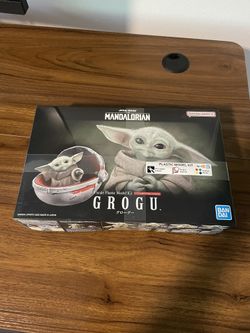 Grogu 1/4 Size Plastic Model 