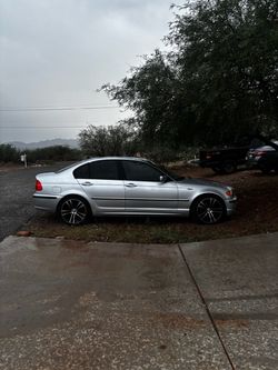 2004 BMW 325i