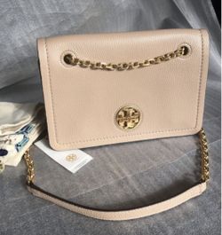NWT - TORY BURCH CARSON CONVERTIBLE SHOULDER/CROSSBODY BAG – DEVON SAND