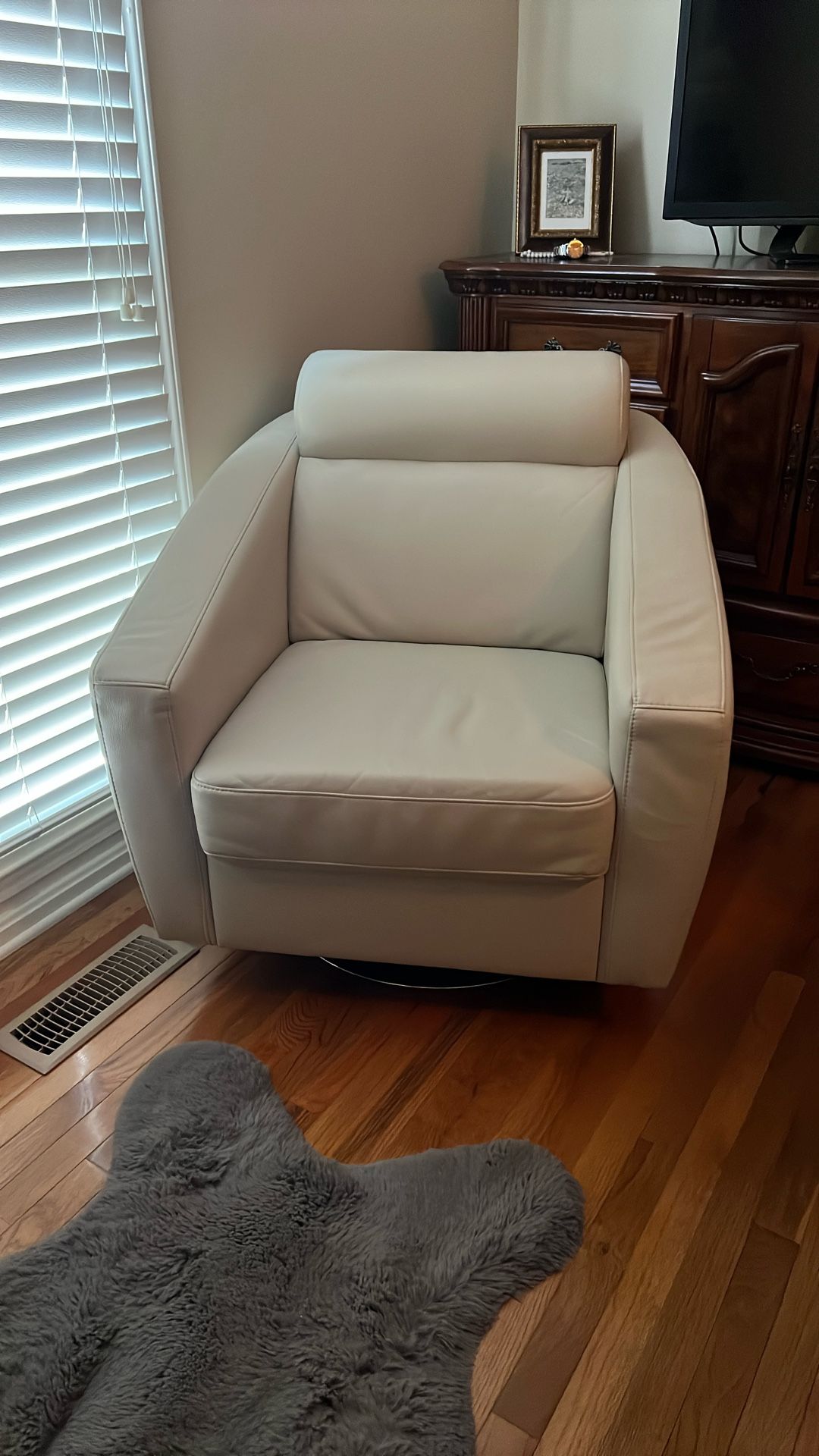 Rotating Chair