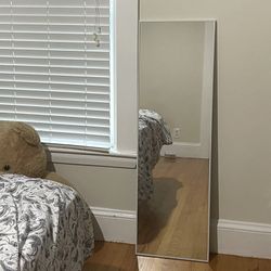 Full Length Light Weight Mirror For Wall 