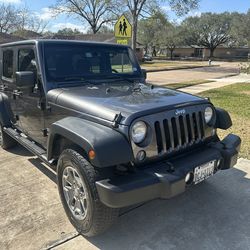 2014 Jeep Wrangler Unlimited  Great Condition, Adventure-Ready