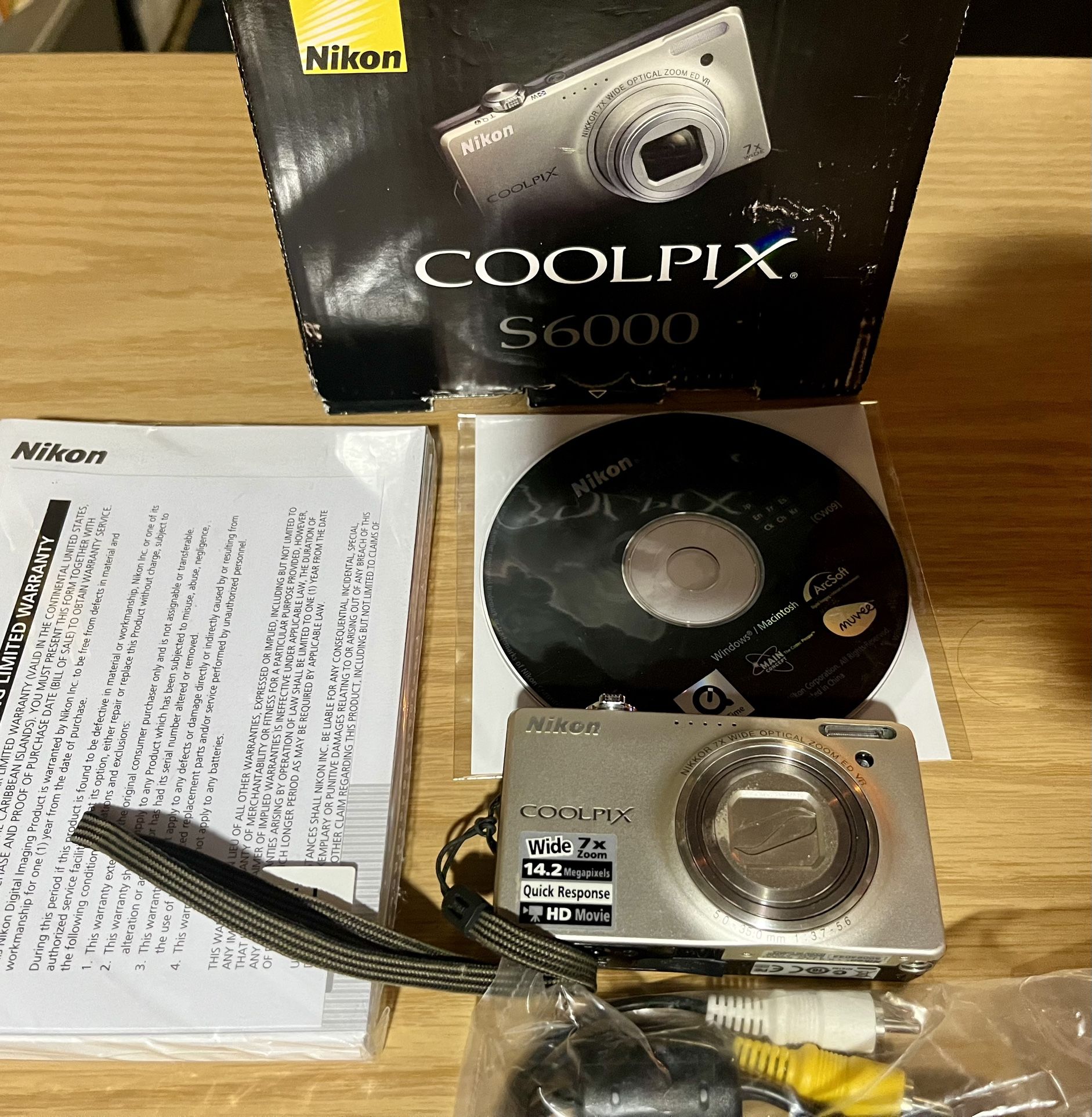 Nikon COOLPIX S6000 14.2MP Digital Camera Silver 