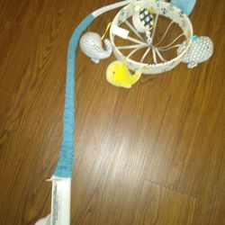 Crib Musical Mobile