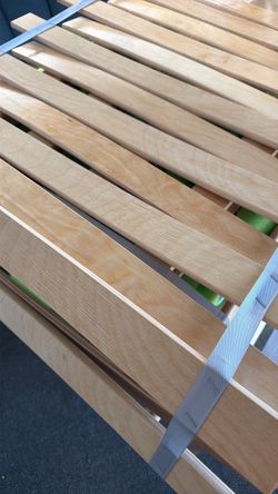 FULL SIZE BED+FRAME