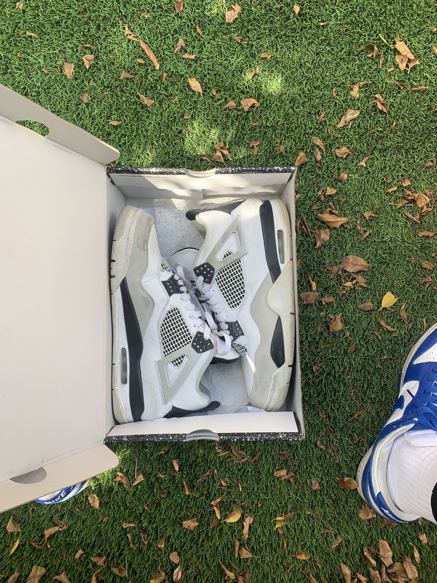 Air Jordan 4 : Military Black!