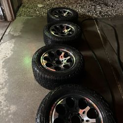 6x5.5  Machine, Metal Rims (LT305/55R20 121/118S)