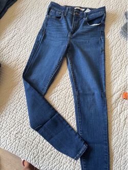 Levis 720 high rise super skinny jeans size 28