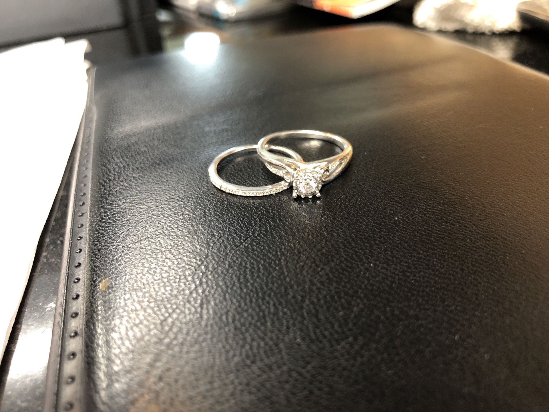 Wedding ring Kay jewelers 5.5 white gold