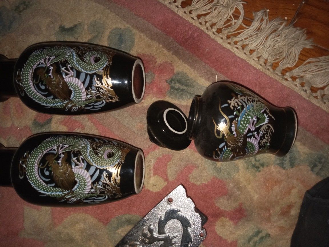 Vintage 3 Peice Oriental Dragon Set.