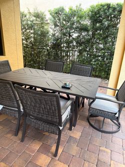 Outdoor Patio Dining Set Table and Chairs