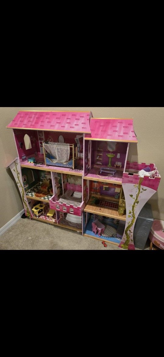 Dollhouse