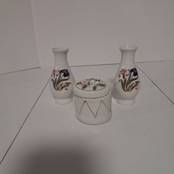 2 Mini Vases And Ring Box