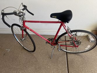 10 Speed Schwinn LeTour Bicycle