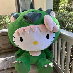 FREE - big Hello Kitty 