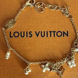 fashion necklace
