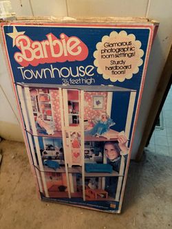 Vintage Barbie townhouse