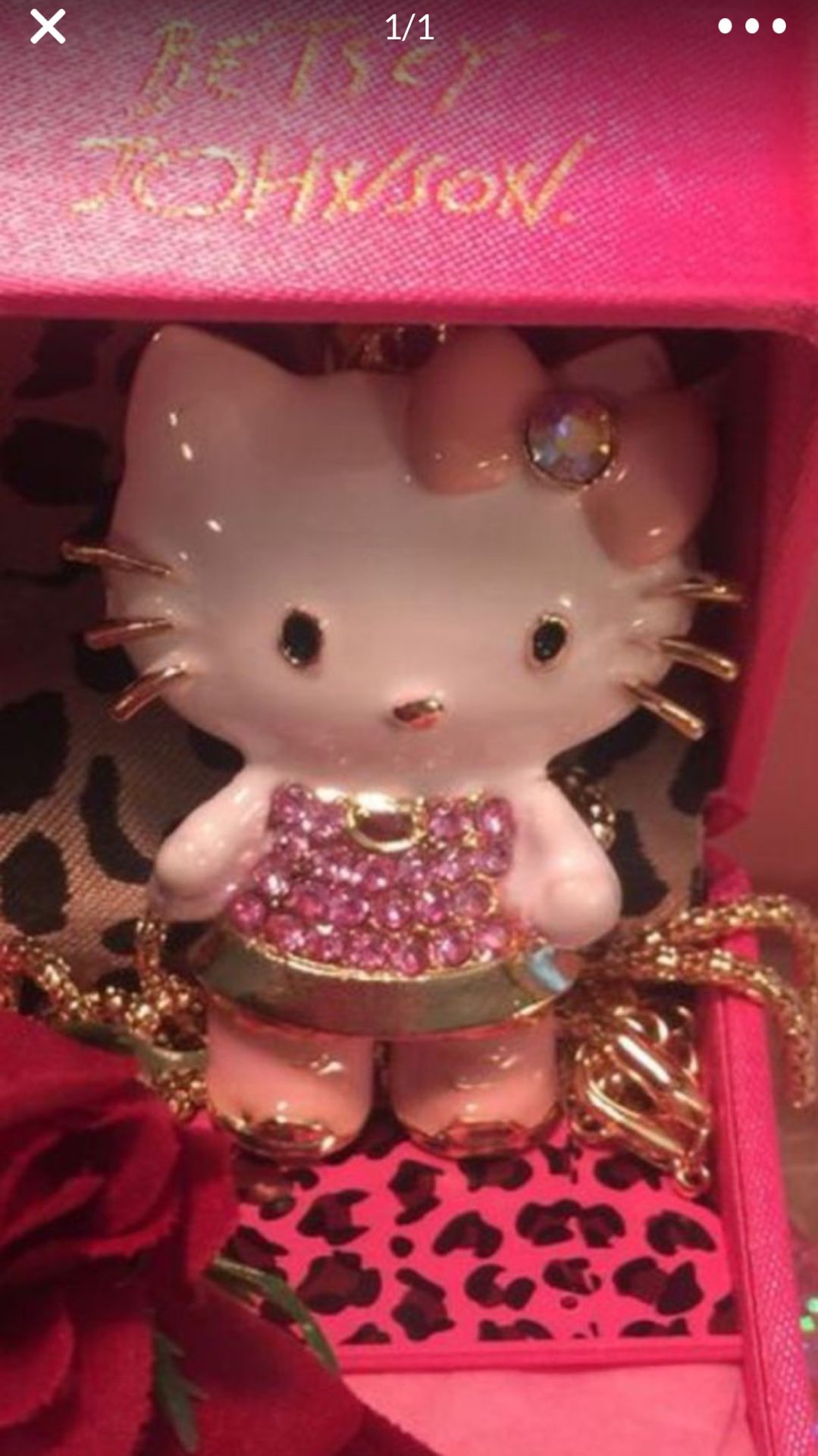 Betsy Johnson Animated Hello kitty 5 inch necklace white ensnarl & pink rhinestones on a gold chain