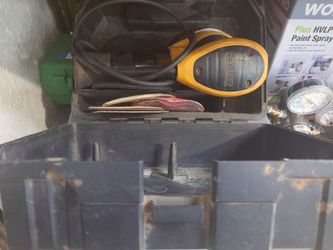 DEWALT VIBRATION SANDER (GNH024643)