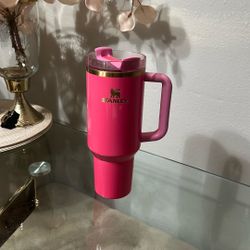 Stanley Pink Color 40oz 