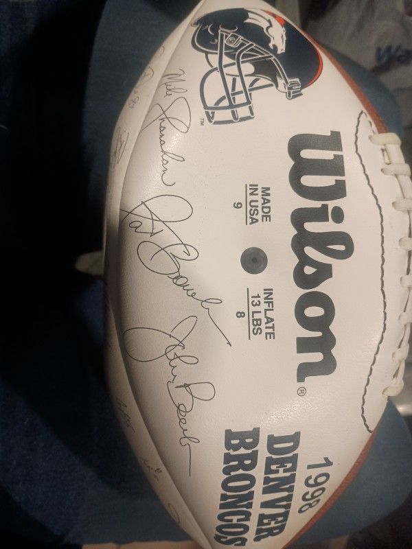Denver Broncos 1998 Signed Team Signature's Football