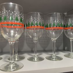 Holiday Wine Glasses 