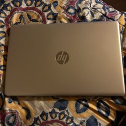 17.3” hp laptop
