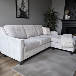 Cindy Crawford Home Sectional Sofa Light Gray Velvet with Reversible Chaise