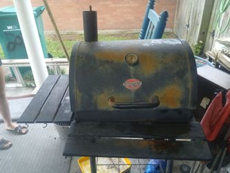 Char griller BBQ pit