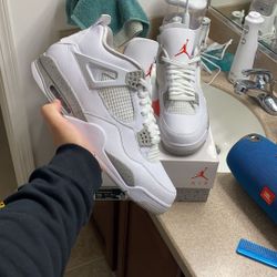 Jordan 4 White Oreo